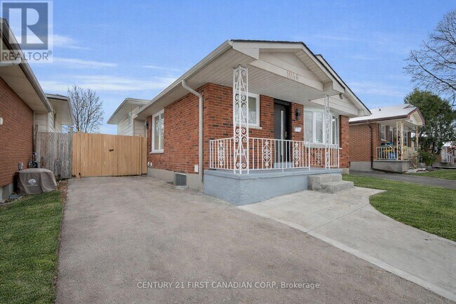Photo - 1046 Jalna Blvd
