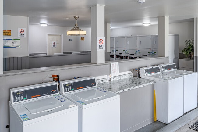 Community Laundry Center