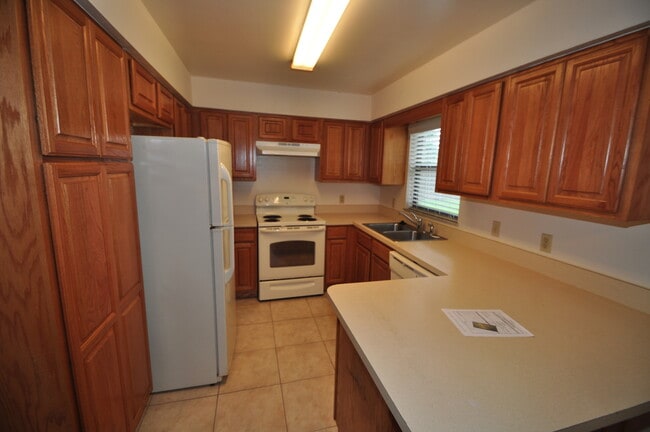Photo - APOPKA: Seminole County Schools! AVAILABLE JULY 16th!