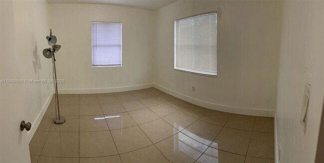 Photo - 235 NW 53rd St