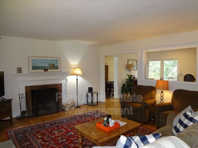 Photo - 806 Woodland Ave