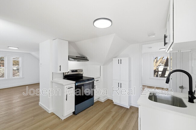 Photo - 159 Connecticut Ave Unit 3rd Floor