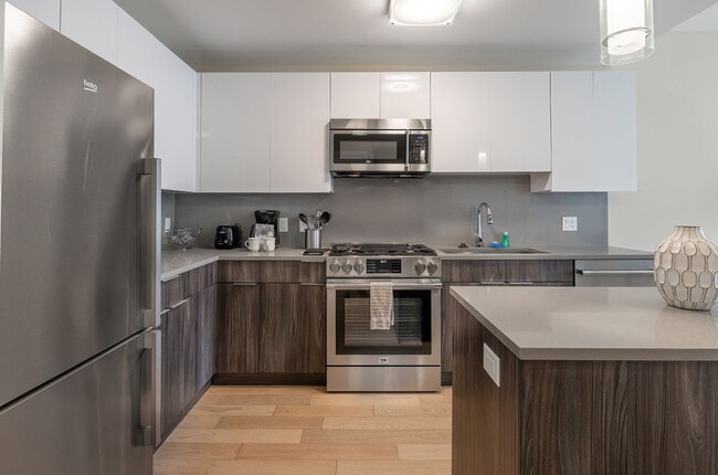 Photo - 355 Atlantic St Unidad FL18-ID1050368P