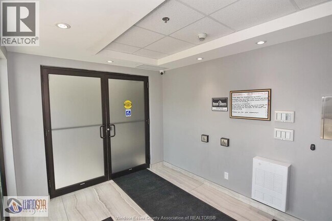 Photo - 728 Brownstone Dr Unité 305