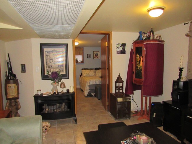 Photo - 2427 W Warner Ave Unidad 2