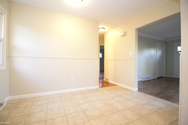 Photo - 2933 Chipplegate Rd