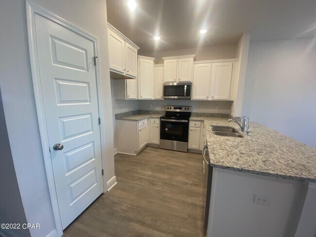 1647 Caleigh Ct