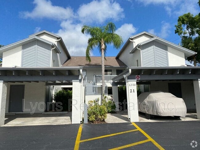 Building Photo - 6308 Sugar Bush Ln Unit C Rental