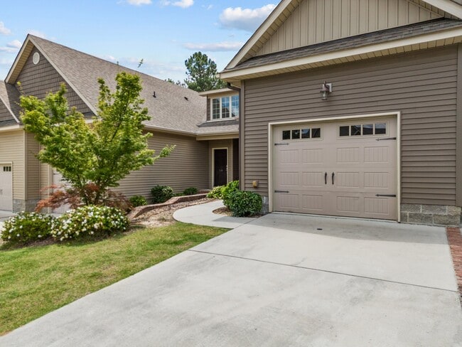 Photo - 118 Cypress Cir