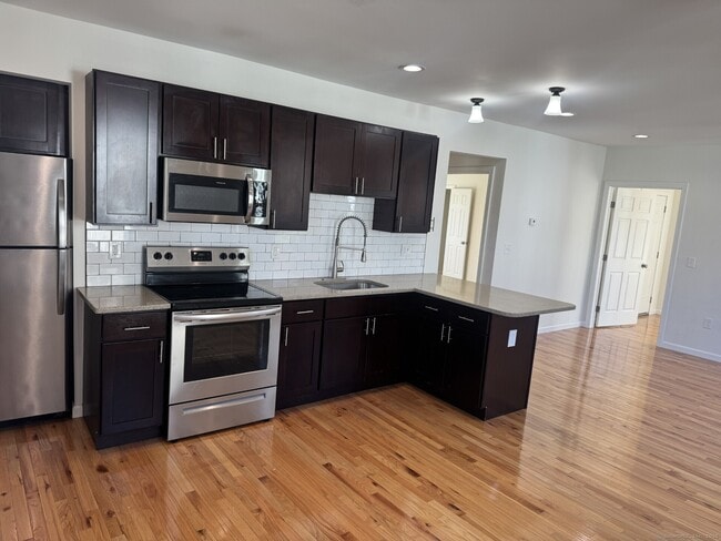 Photo - 450 Allen St Unit 2