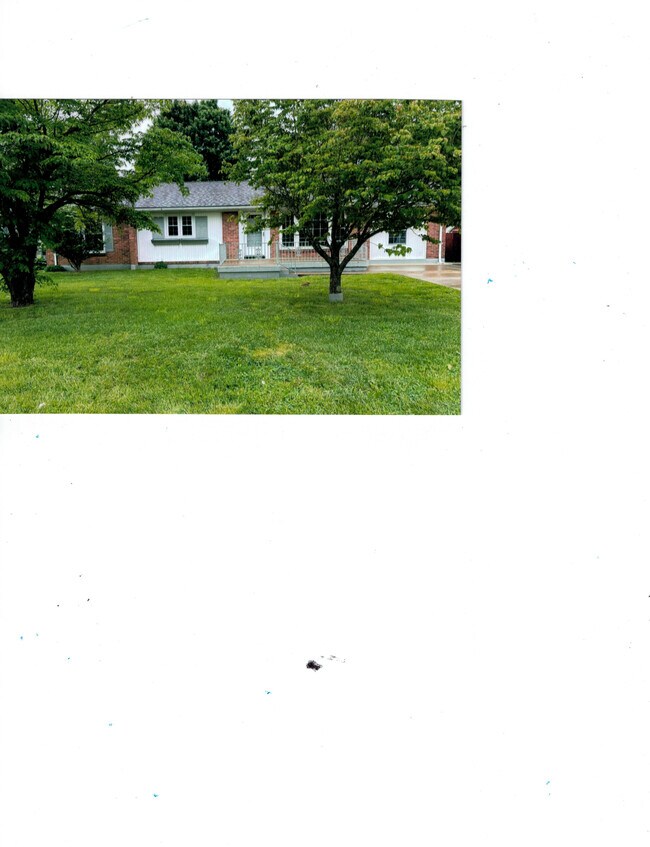 Photo - 301 Merriwood Pky House