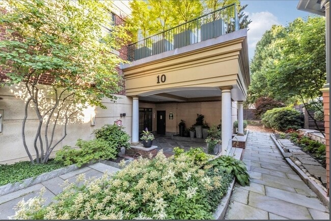 Photo - 10 Vernon St Unit 305