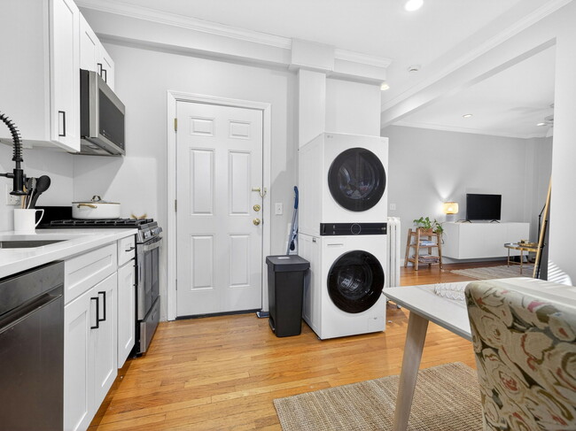 Photo - 1576 Cambridge St Unit 1