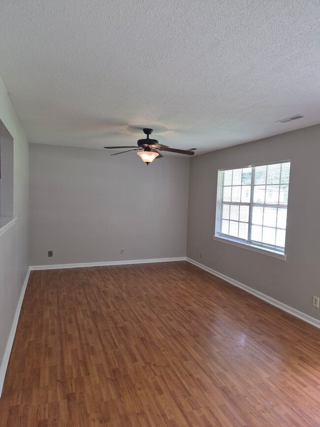 Photo - 4203 Davis Ln