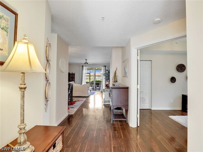 Photo - 6670 Huntington Lakes Cir Unit 104