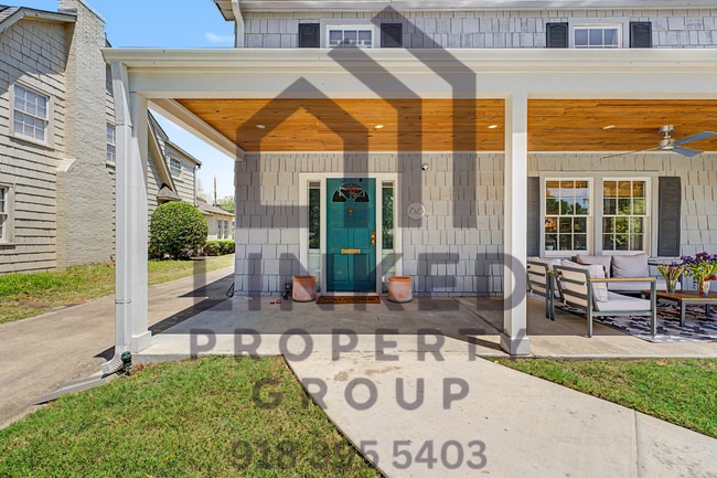 Photo - Beautiful Maple Ridge Home