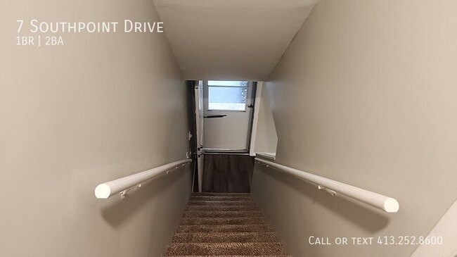 Photo - 7 Southpoint Dr