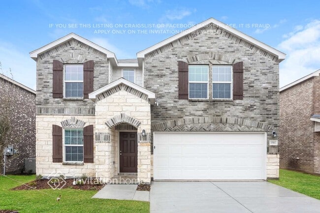 Building Photo - 1511 Greyleaf Ln