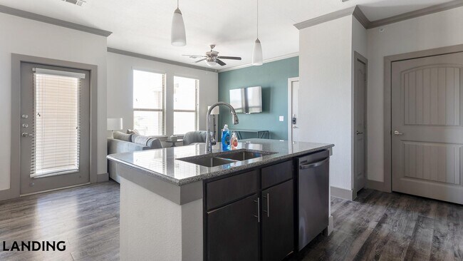 12500 Shadowglen Trce Unit 1304