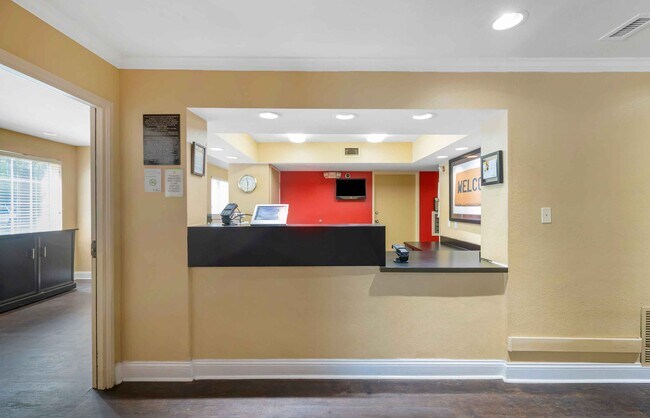 Furnished Studio-Jacksonville - Baymeadows