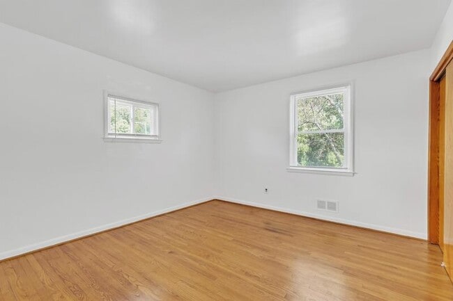 Photo - 8212 Dorset Ave