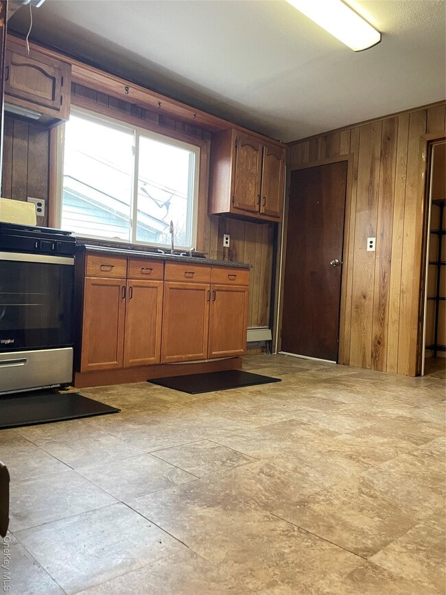 Photo - 339 W Main St Townhome