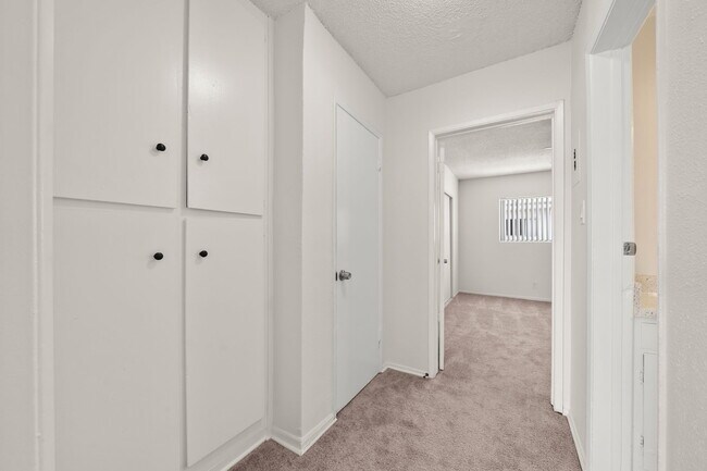 3612 W. 102nd St.
