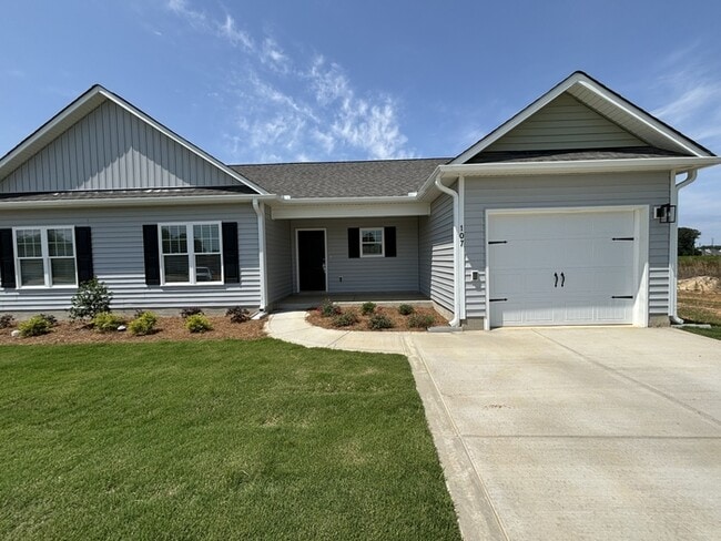 Building Photo - 107 Berkshire Cir