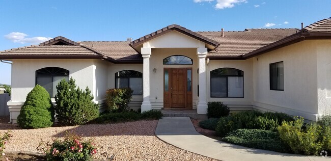 Building Photo - 10453 E Old Black Canyon Hwy Rental