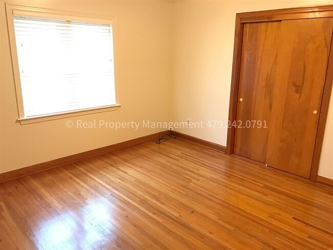 Photo - 1306 S 41st St