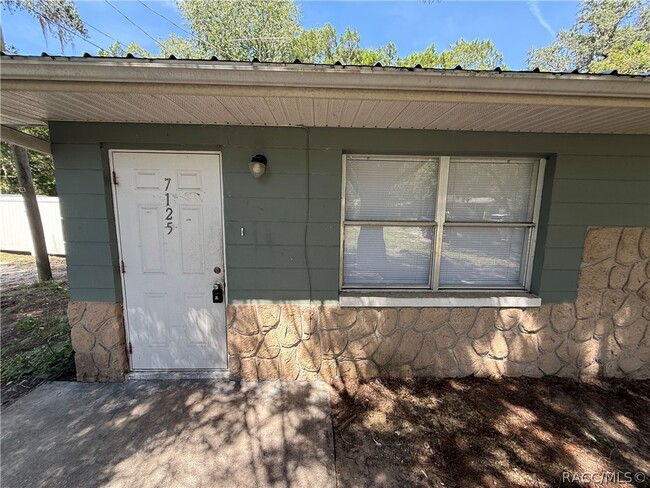Building Photo - 7125 W Porpoise Dr