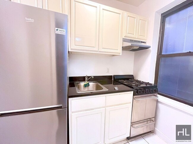 Building Photo - EAST 55 STREET Rental
