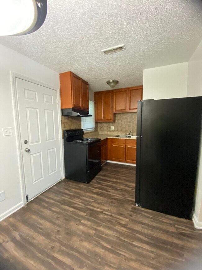 Photo - Park Creek Apartments