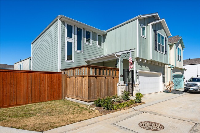 Photo - 719 Sandy Bay Ln