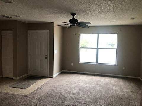 Photo - 807 N Gary Rd