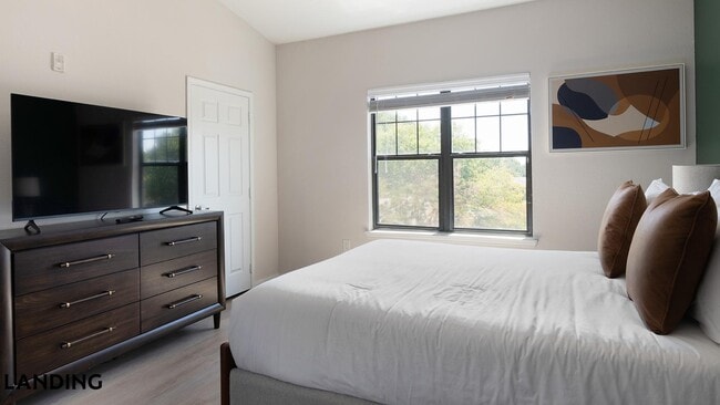 3232 N Garland Ave Unit 13-54BW