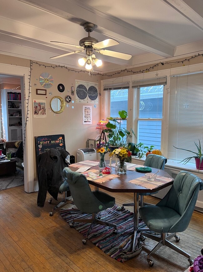DiningRoom - 3431 N Bartlett Ave Unit 3431