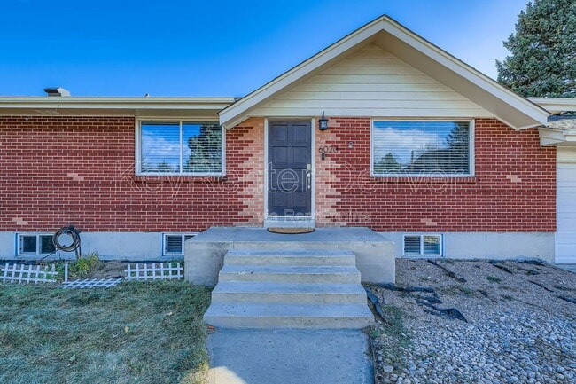 Photo - 6020 Wolff St