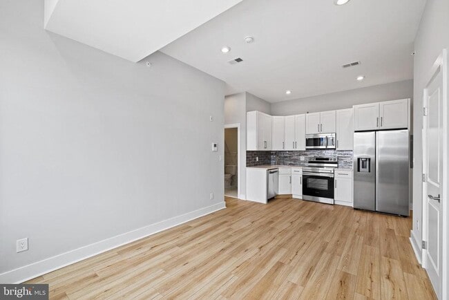 Photo - 1733-41 N 2nd St