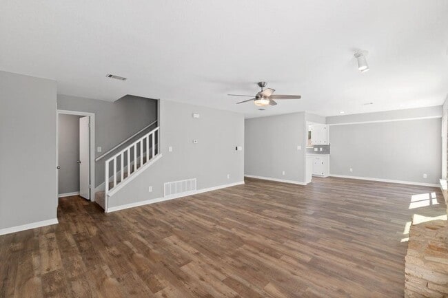 Photo - 1930 Holly Hill Dr