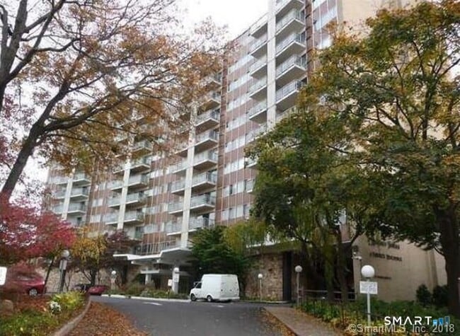Building Photo - 30 Woodland St Unit 9C&D