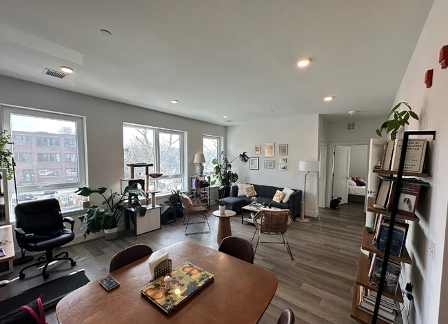 Photo - 957 Dorchester Ave