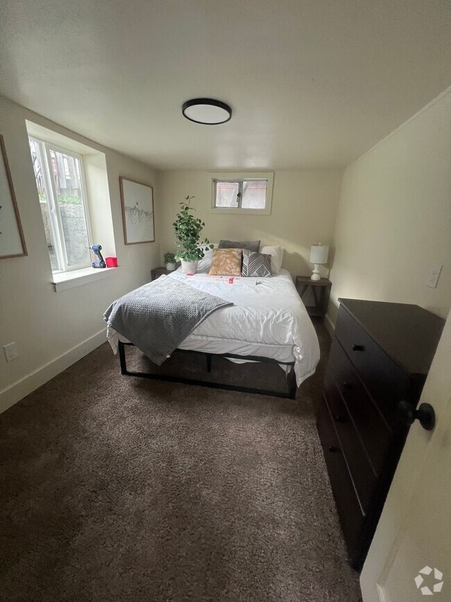 Building Photo - 1206 Gregory Way Unit #3 Rental