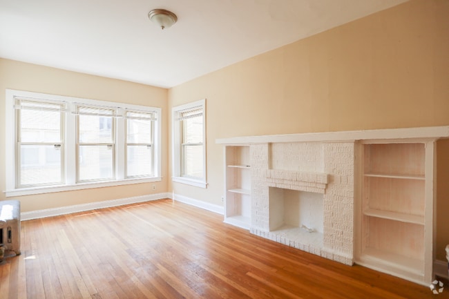 Building Photo - 4728 N Spaulding Ave Unit 3 Rental