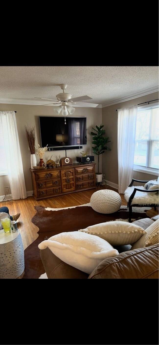 Photo - 105 Davis Ave