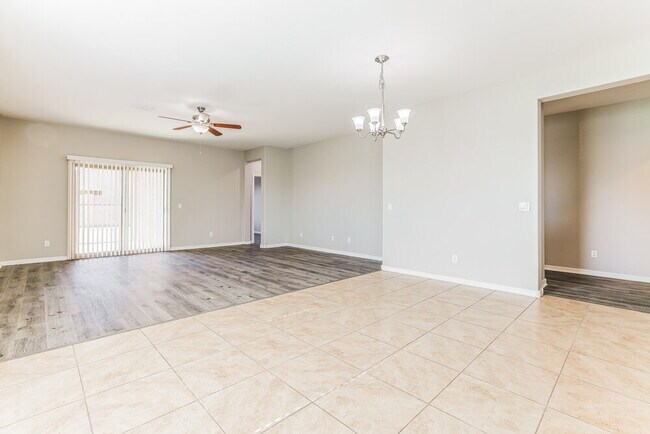 Photo - 7515 W Irwin Ave