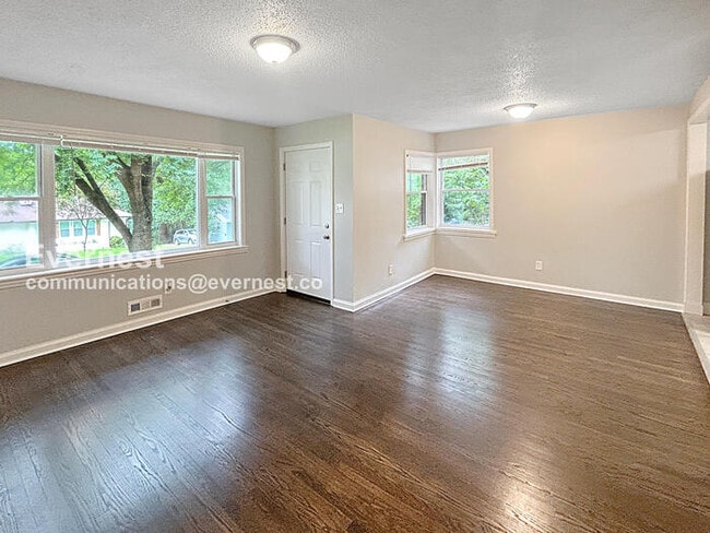 Photo - 3400 Bonaire Dr