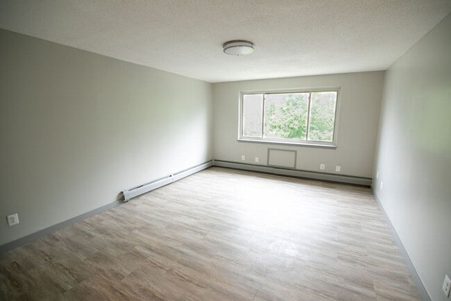 Central Townhouse Apartments