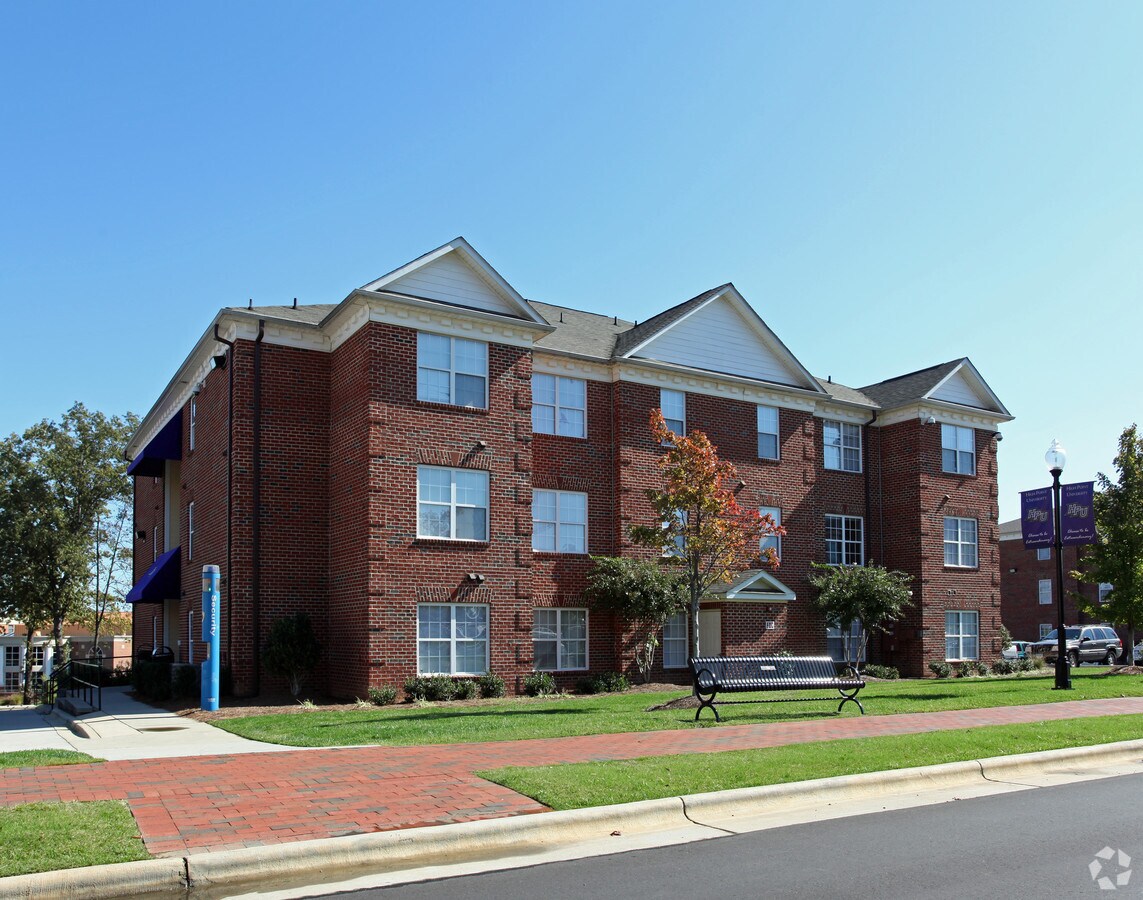 Photo - University Apartments