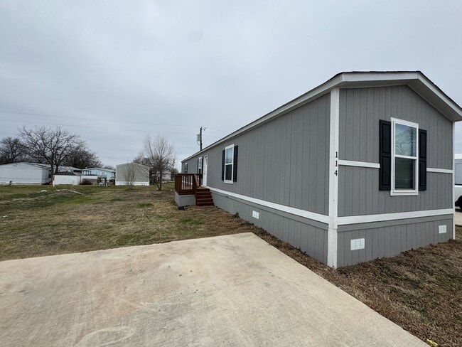 Photo - 114 Shady Grove Dr